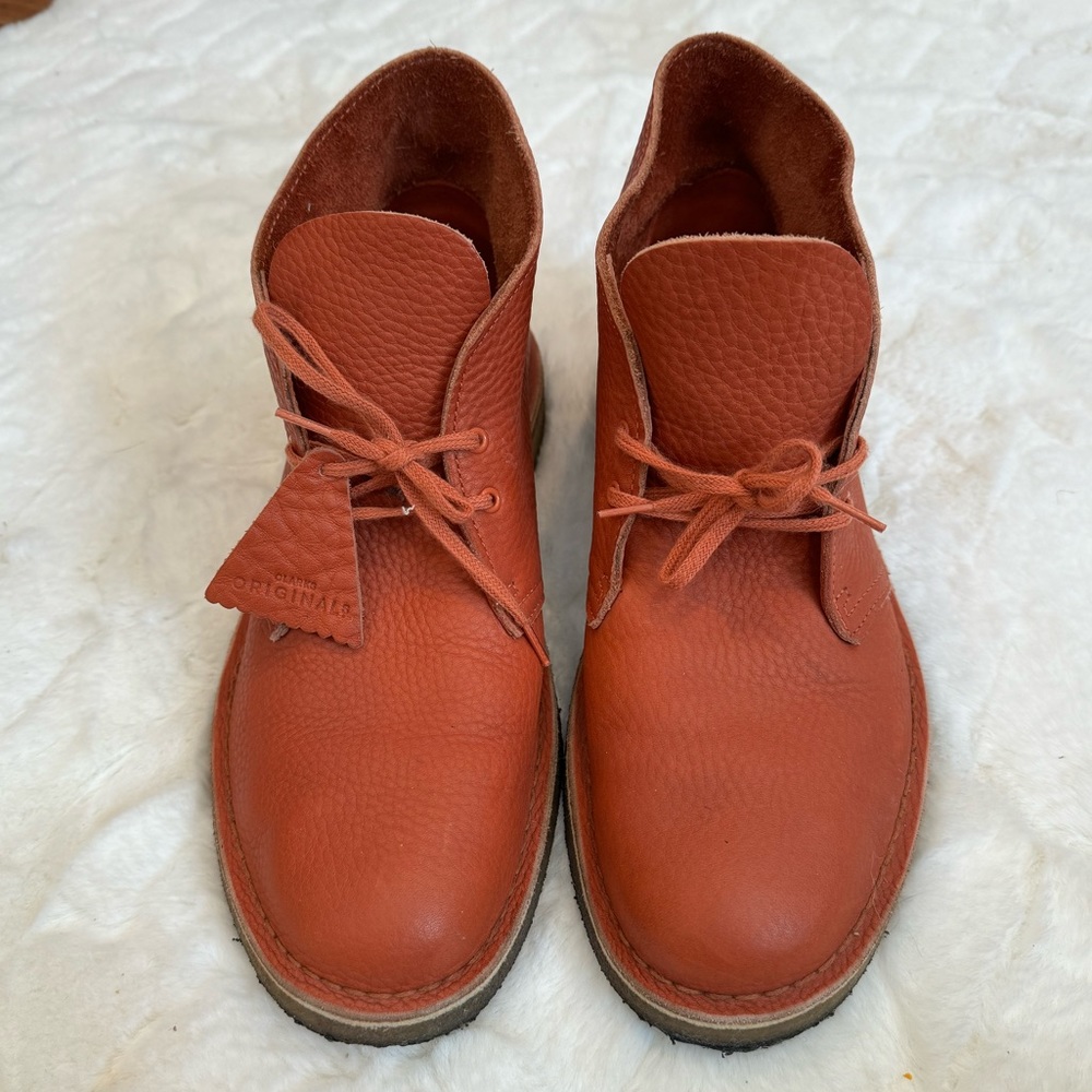 Clark’s Men’s Desert Boots in Burnt Orange size 10.5